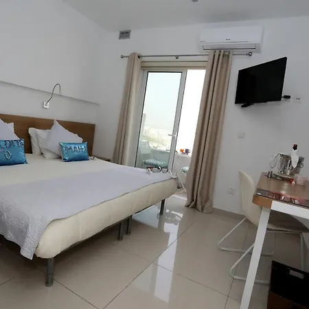 Bed & Breakfast Escape To St Julians *