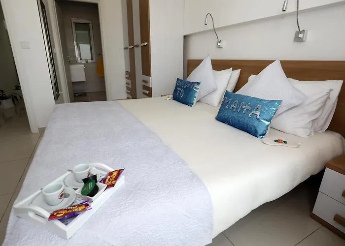 Bed and breakfast Escape To St Julians 4*