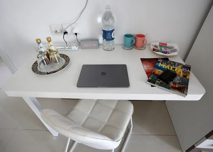 Escape To St Julians 4* San Julián