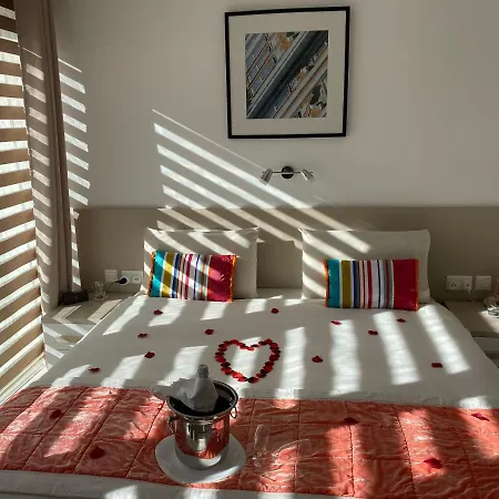 Escape To St Julians 4*