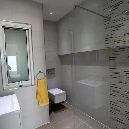 Escape To St Julians 4*