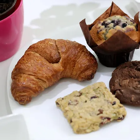 Escape To St Julians Bed & Breakfast *