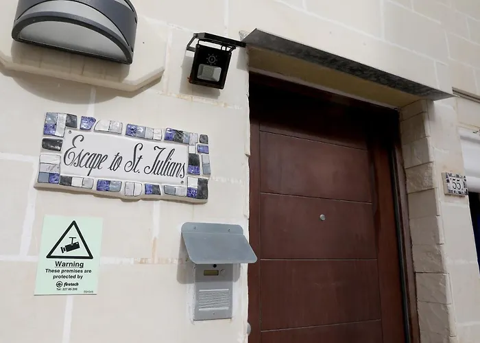 Escape To St Julians B&B 4*