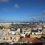 Escape To St Julians 4* San Ġiljan