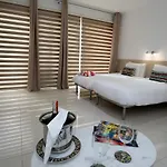 Panzió Escape To St Julians 4*