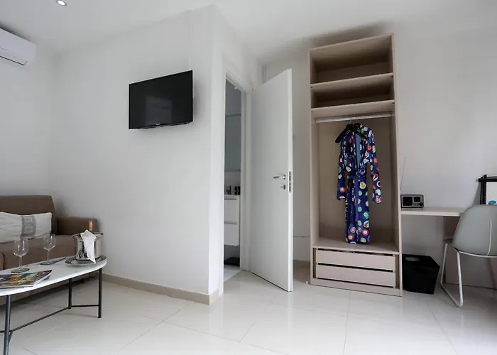 Escape To St Julians Saint Julian's