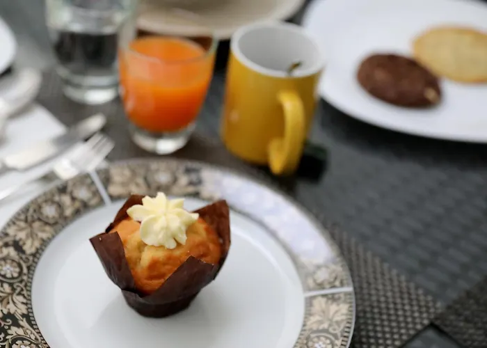 Escape To St Julians לינה וארוחת בוקר Saint Julian's